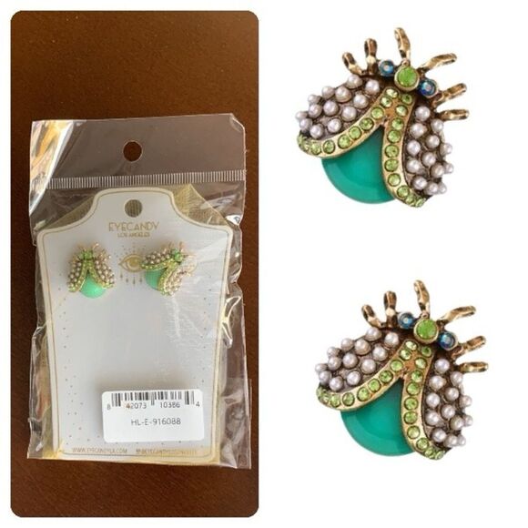 Green Beetle Stud Earrings – Eyecandy Insect Design – New - Picture 1 of 6